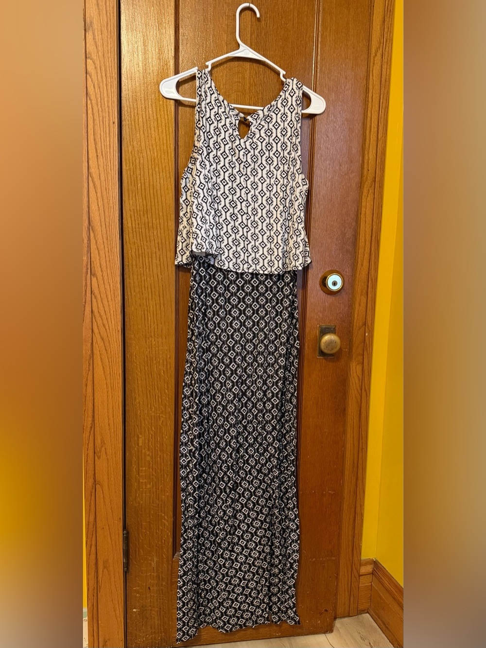 New York & Company Black and White Geometric Maxi Dress - Picture 2 of 5